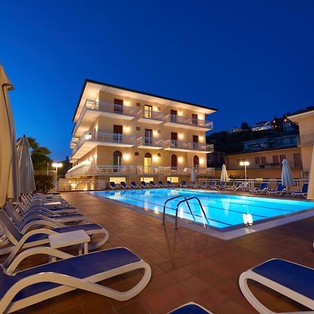 Hotel Benacus Torri Del Benaco Dış mekan fotoğraf