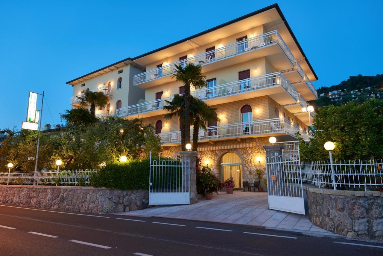 Hotel Benacus Torri Del Benaco Dış mekan fotoğraf