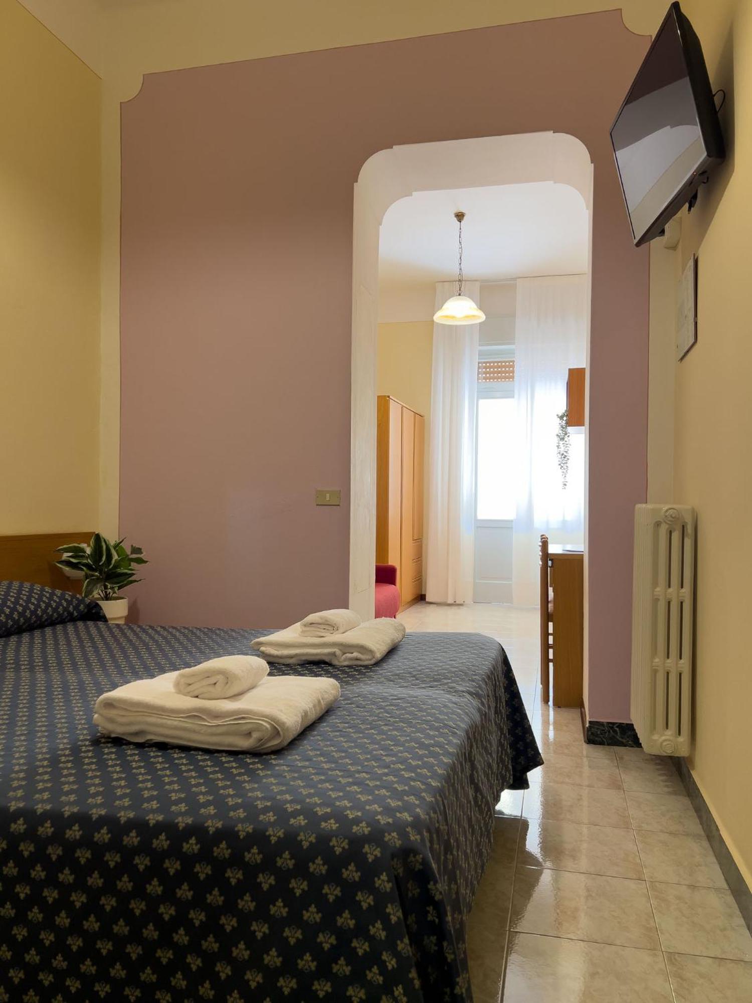Hotel Benacus Torri Del Benaco Dış mekan fotoğraf