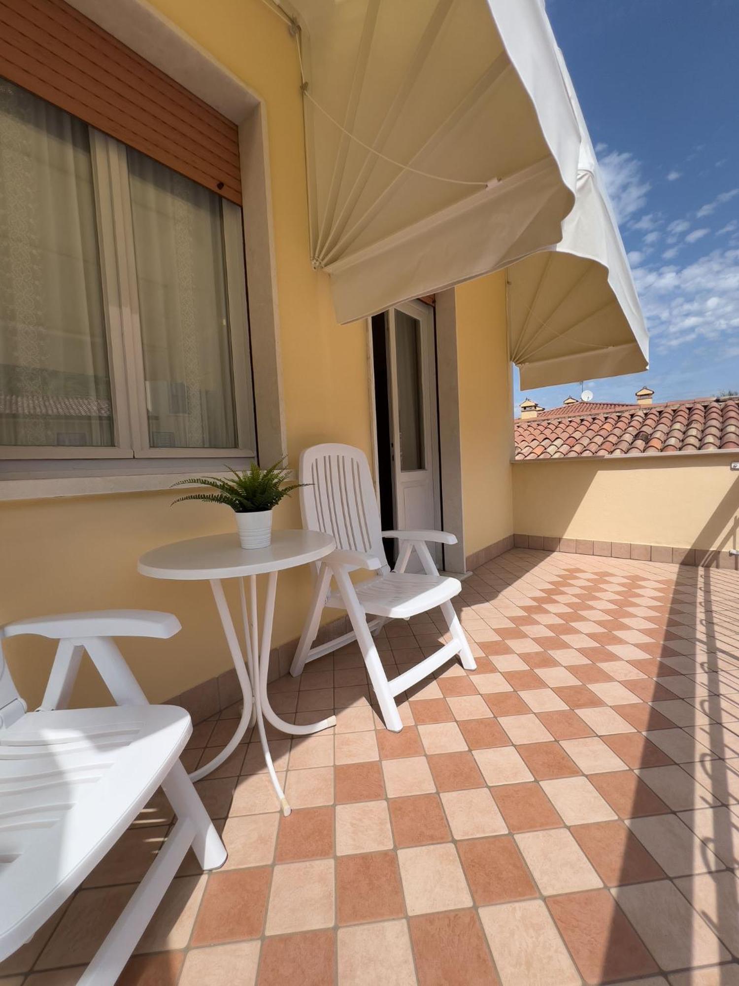 Hotel Benacus Torri Del Benaco Dış mekan fotoğraf