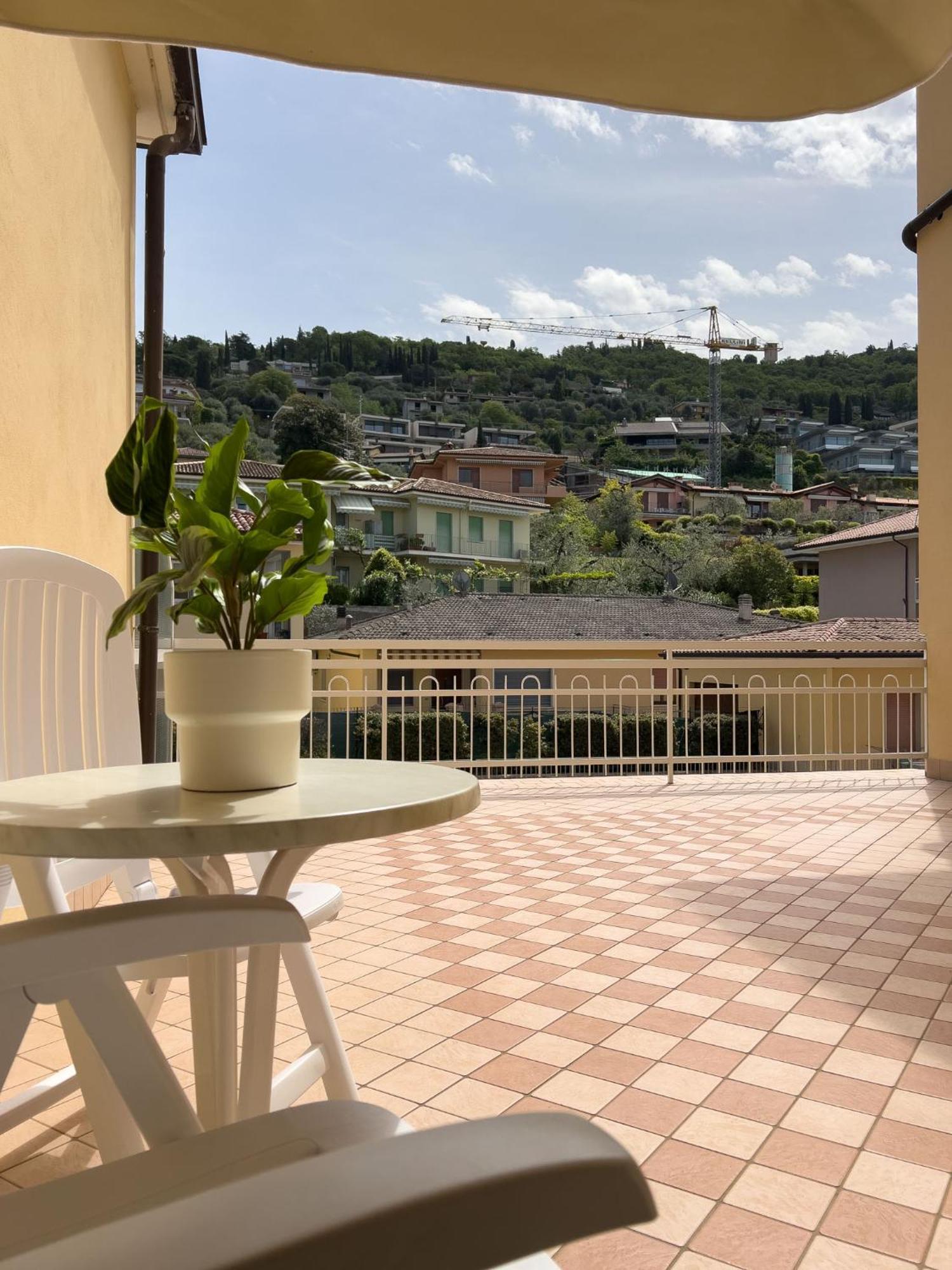 Hotel Benacus Torri Del Benaco Dış mekan fotoğraf
